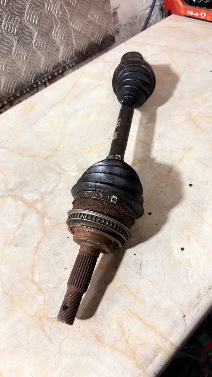 TOYOTA YARIS FRONT DRIVESHAFT CV AXLE 2005-2009 05-09 8250130595010