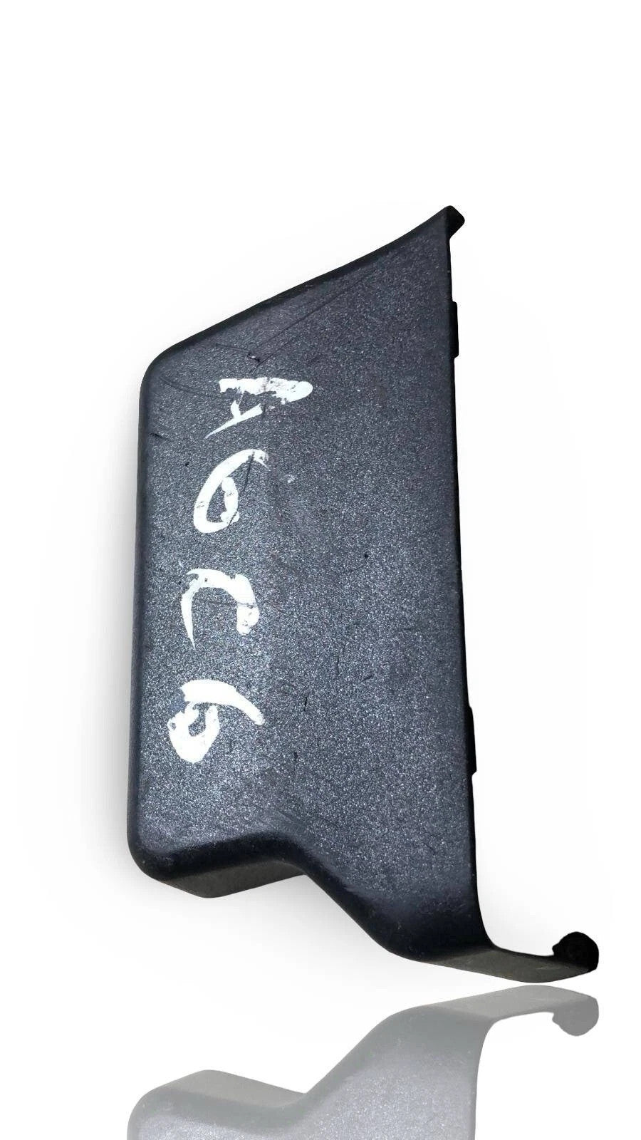 Audi A6 4F C6 OS Right External B Pillar Lower Plastic Trim Black 4F0853590B