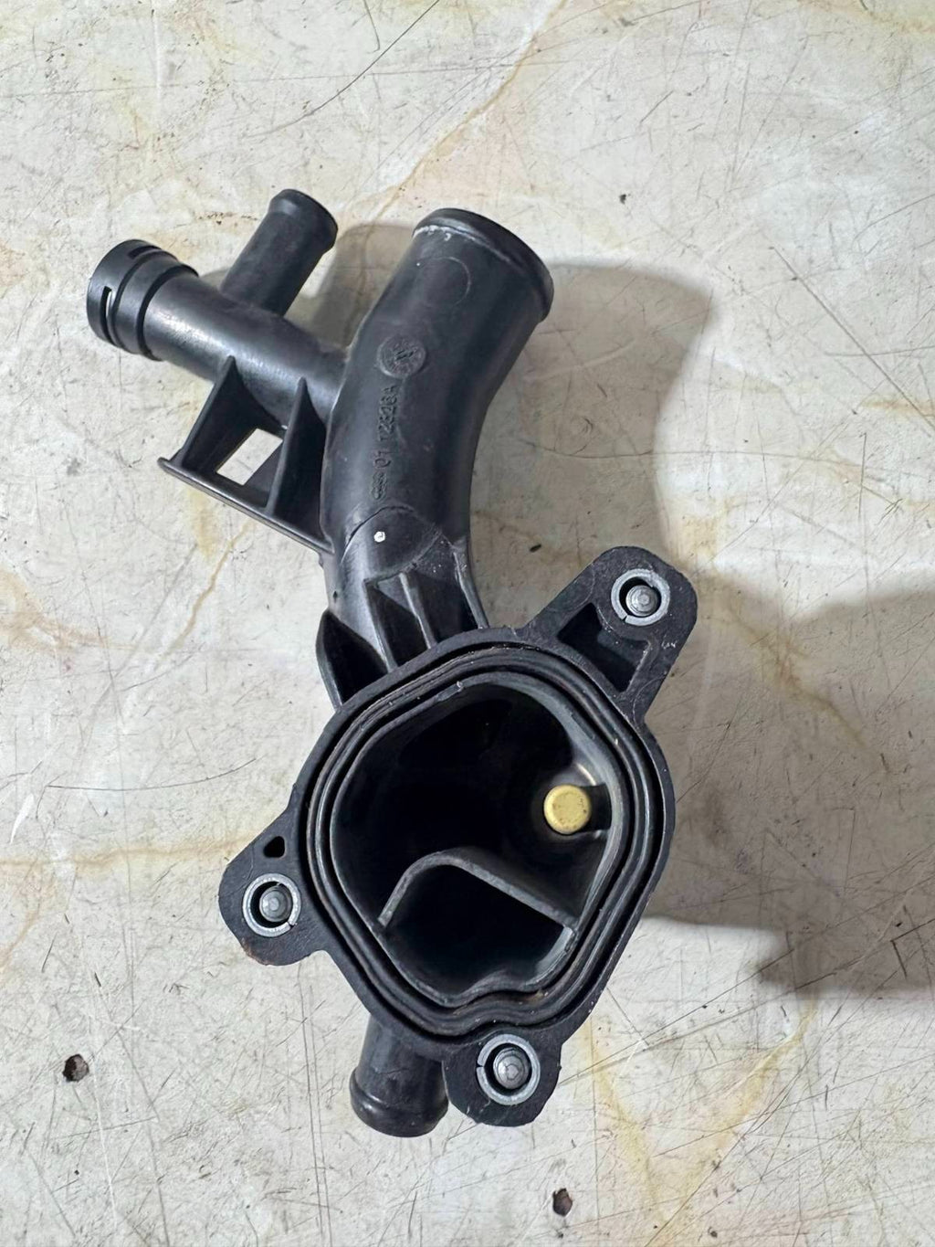 Vauxhall Corsa 2019 Water Outlet Thermostat Housing 25193922