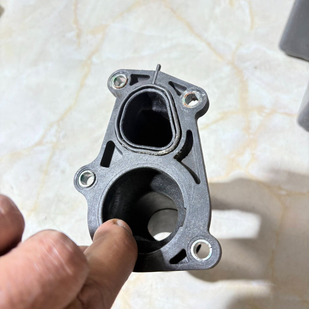 Volvo C30 2010-2012 Thermostat Housing D2 D3 D4 2.0 FlexFuel Cooling