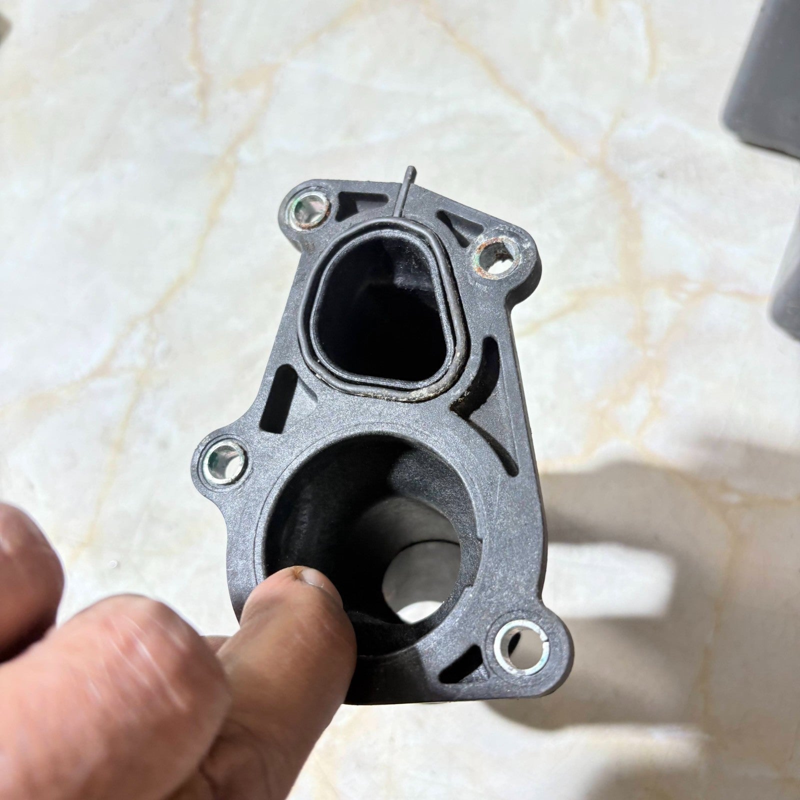 Volvo C30 2010-2012 Thermostat Housing D2 D3 D4 2.0 FlexFuel Cooling
