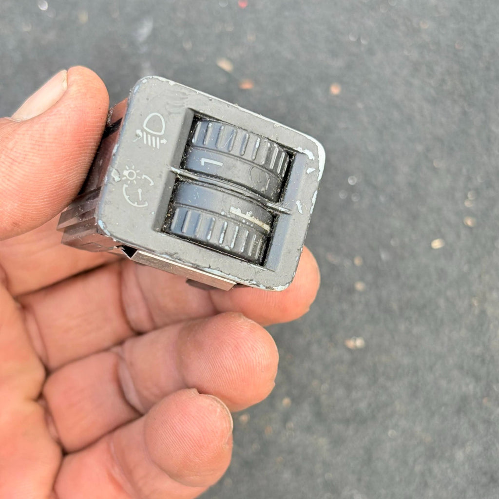 VW Passat B6 Headlight Adjustment Control Switch 3C0941333