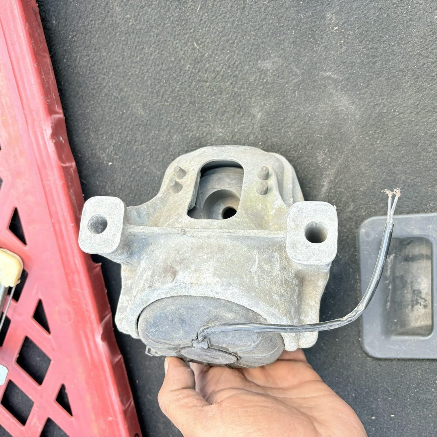 Audi A4 A5 S5 B8 Engine Mount 2007-2016 8R0199381