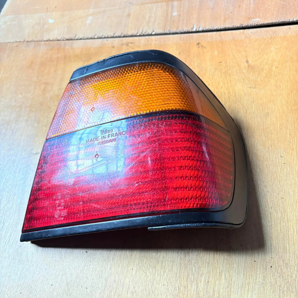 Nissan Primera P10 Saloon 4 Door 1990-1996 Right Outer Rear Tail Light Lamp RH