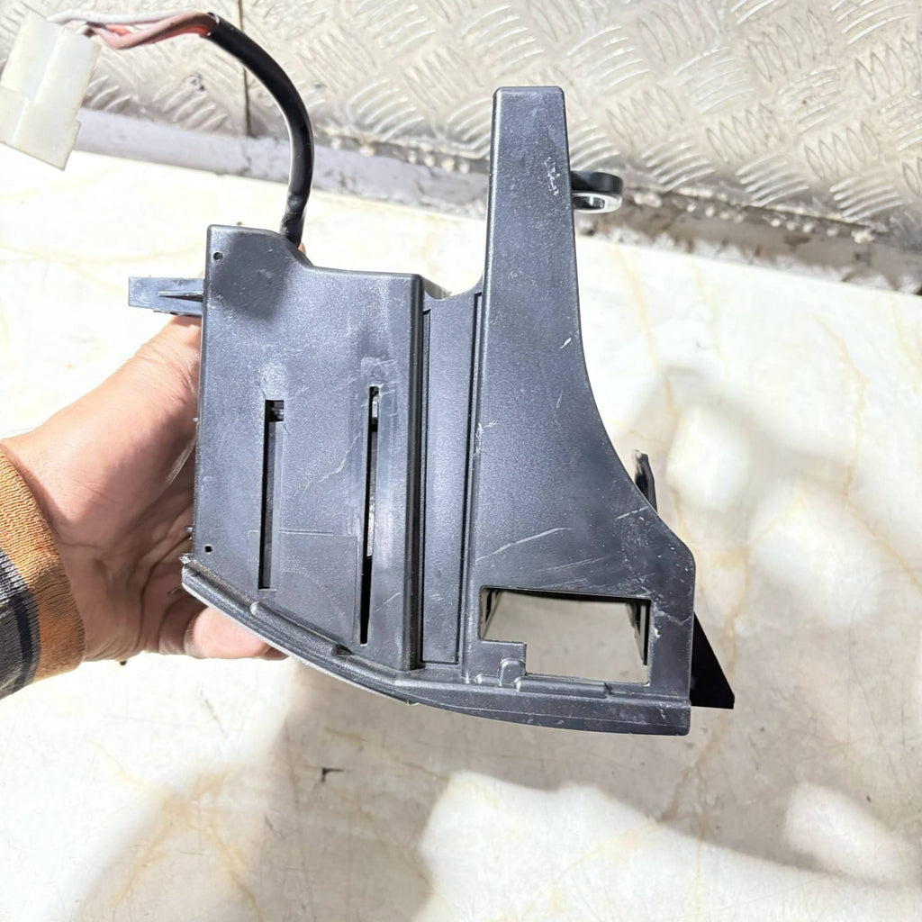 MERCEDES SPRINTER CENTRE ASHTRAY CUP HOLDER 9066800558