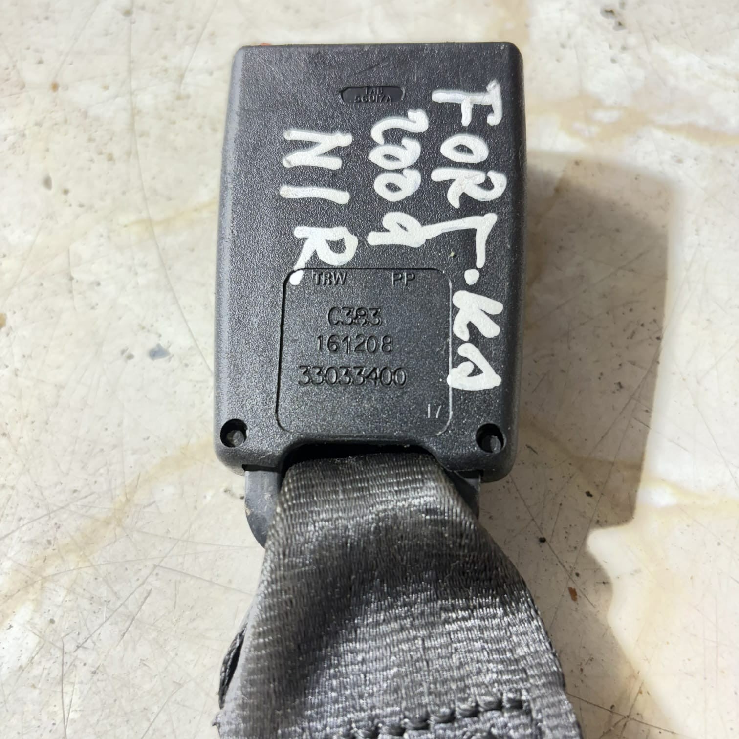 Ford Ka MK2 Passengers Rear Seatbelt Buckle Catch 33033400 2009