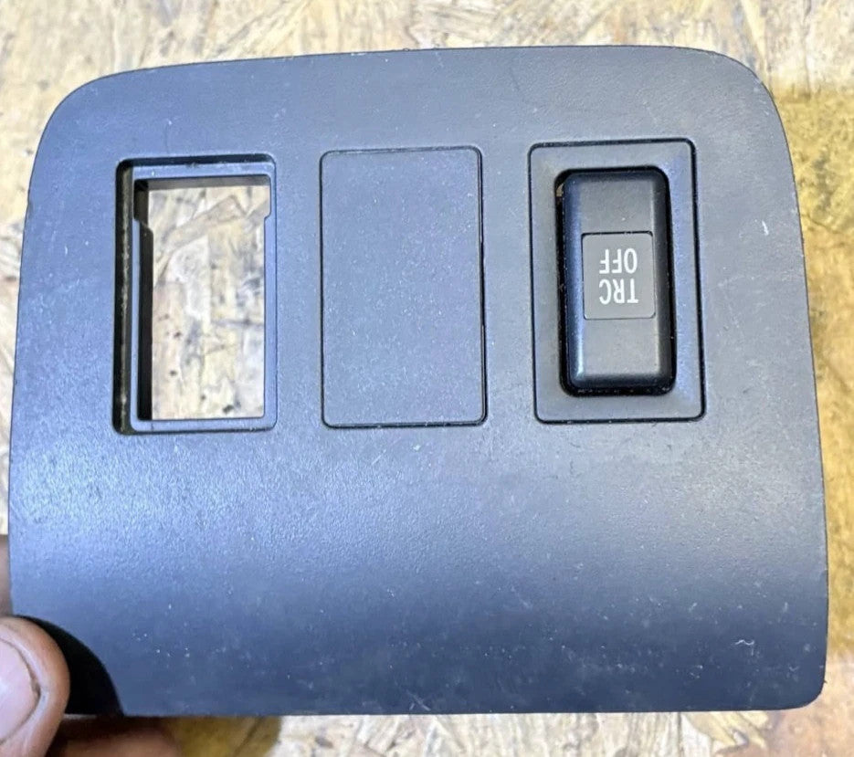 TOYOTA 588210F010 58821-0F010 53730A0 Traction control switch button UK524460-26
