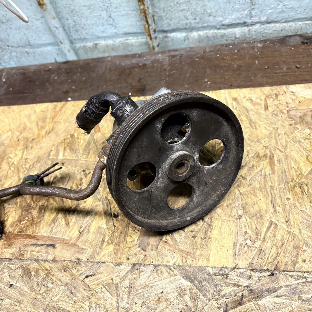 Citroen Xsara Peugeot 306 1.4 KFX TU3JP Power Steering Pump 26049438 9634070580