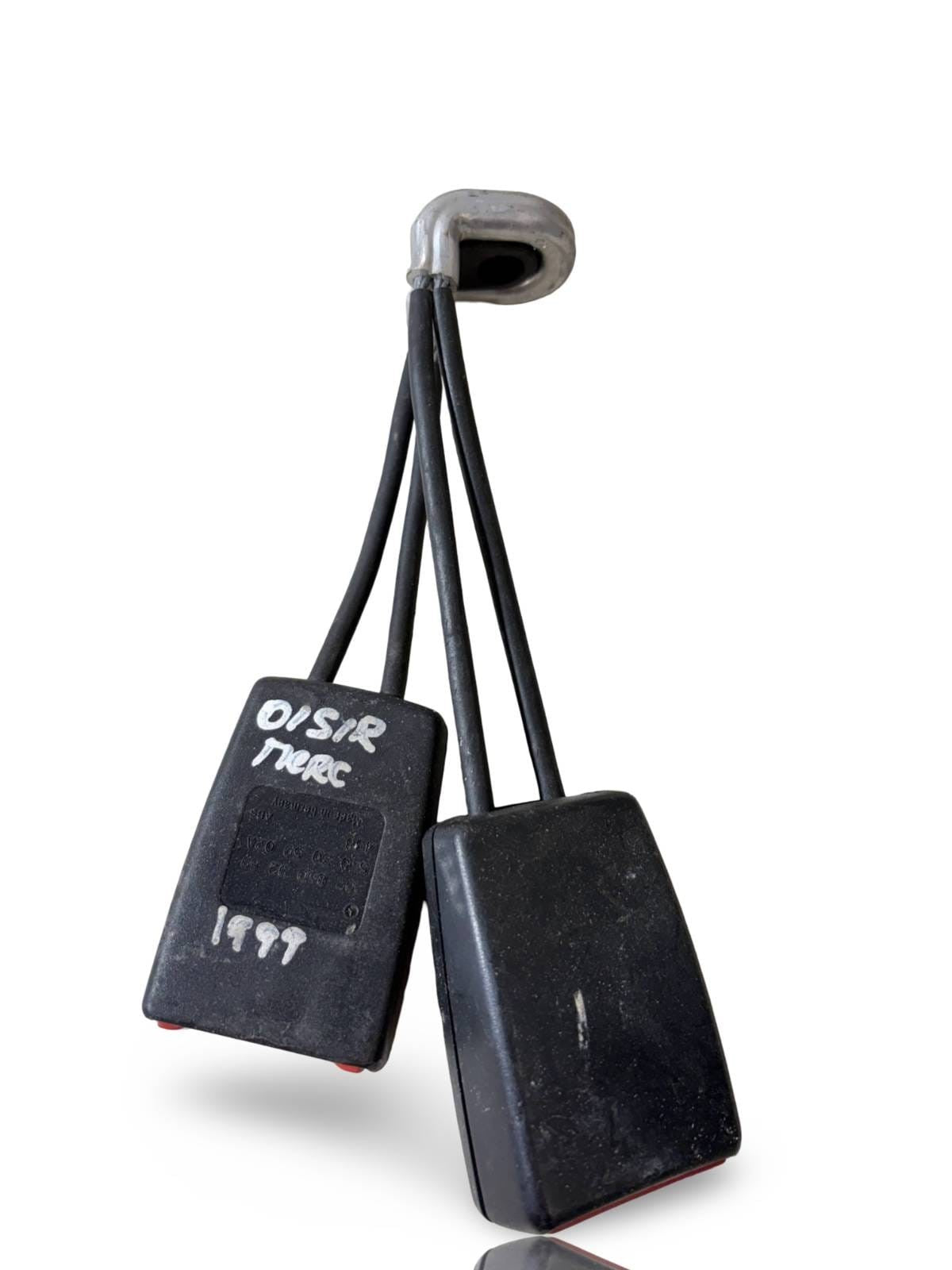 Mercedes Benz w202 Rear Centre Seat Belt Clips Receivers 2028609269