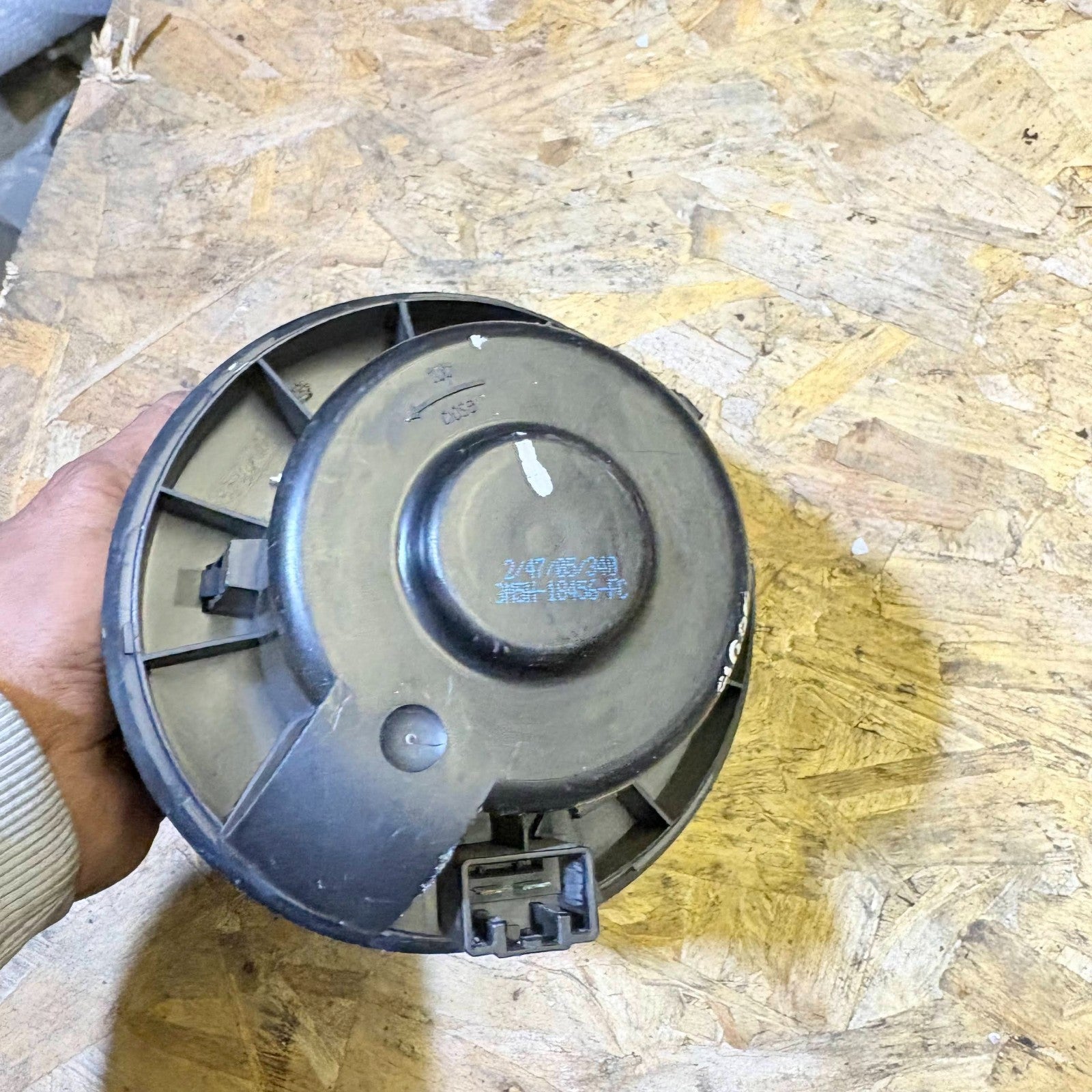 FORD FOCUS MK2 2004-2010 HEATER BLOWER MOTOR FAN 3M5H-18456-FC