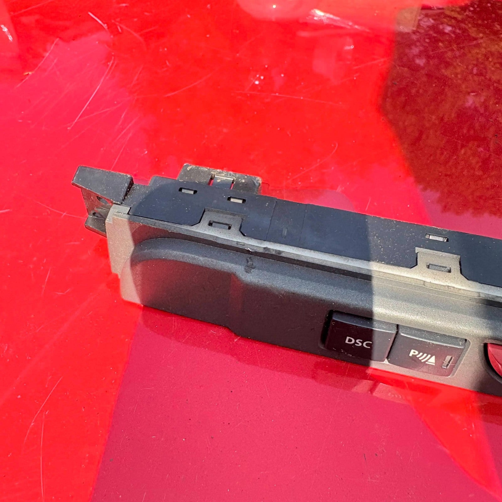 Land Rover Discovery 3 2004-2009 Hazard Control & Lock Switch YUL500400WUX