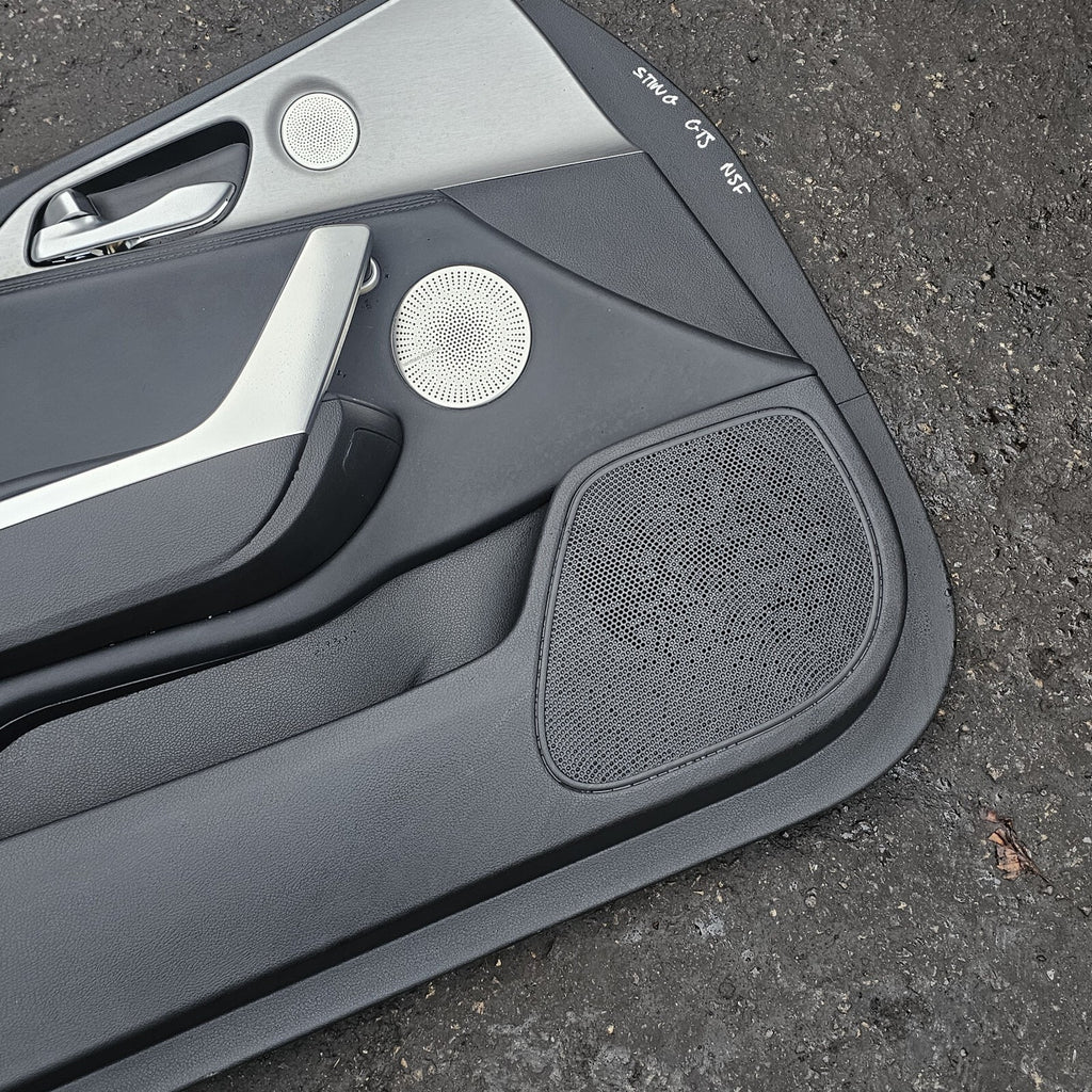 KIA STINGER Mk1 (CK) DOOR CARD 82305J5440CCS KIA 17-23 PASSENGER FRONT LEFT
