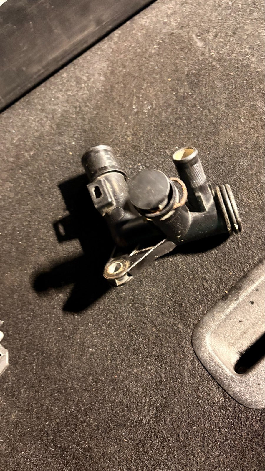 FORD FIESTA 2011 WATER COOLANT PIPE HOSE 9671124980