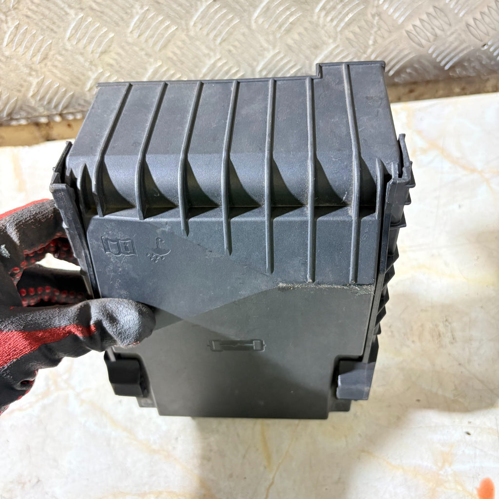 1K0937132F Fuse/Relay Box Cover Jetta 05-10 Golf 06-12 Tiguan 10-17