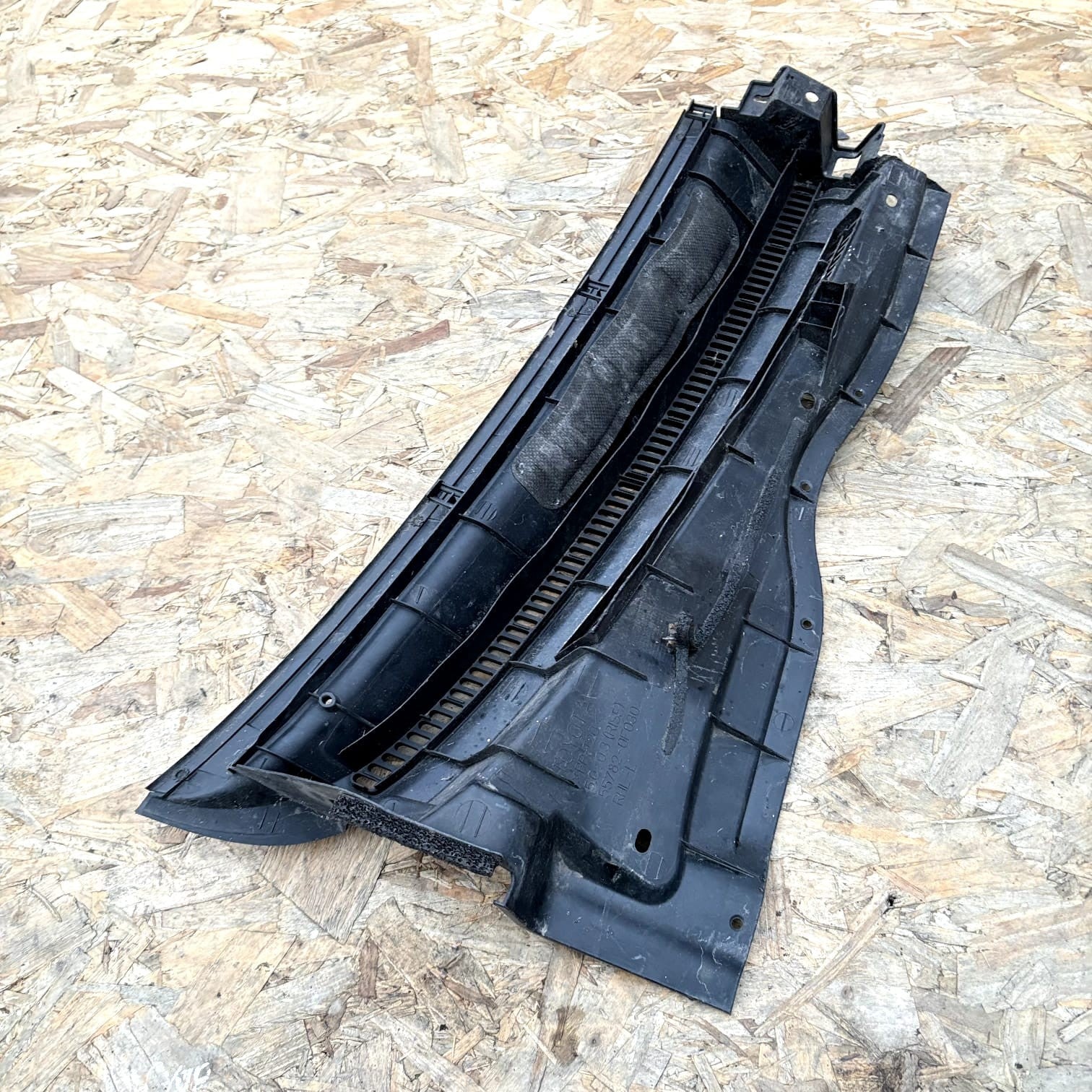 29163 H7L TOYOTA COROLLA VERSO FRONT SIDE SCUTTLE PANEL 55782-0F030