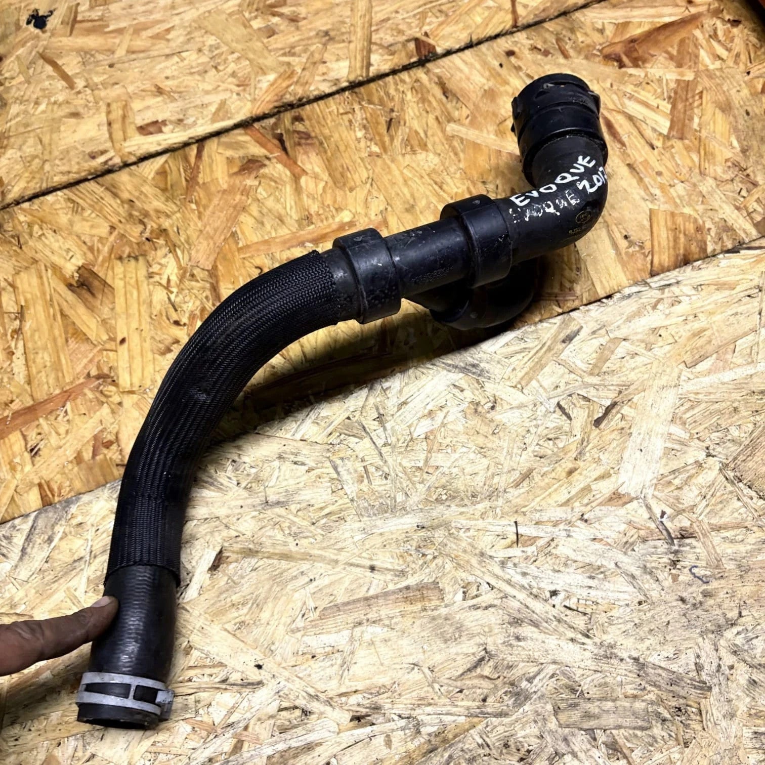 Range Rover Evoque L538 2.2 Diesel 2011-2015 Coolant Hose Pipe BJ32-8285-BC