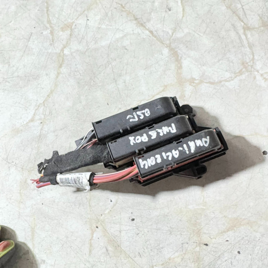 Audi A4 B8 2008-2012 Rear Trunk Boot Fuse Relay Box Block With Mount Bracket
