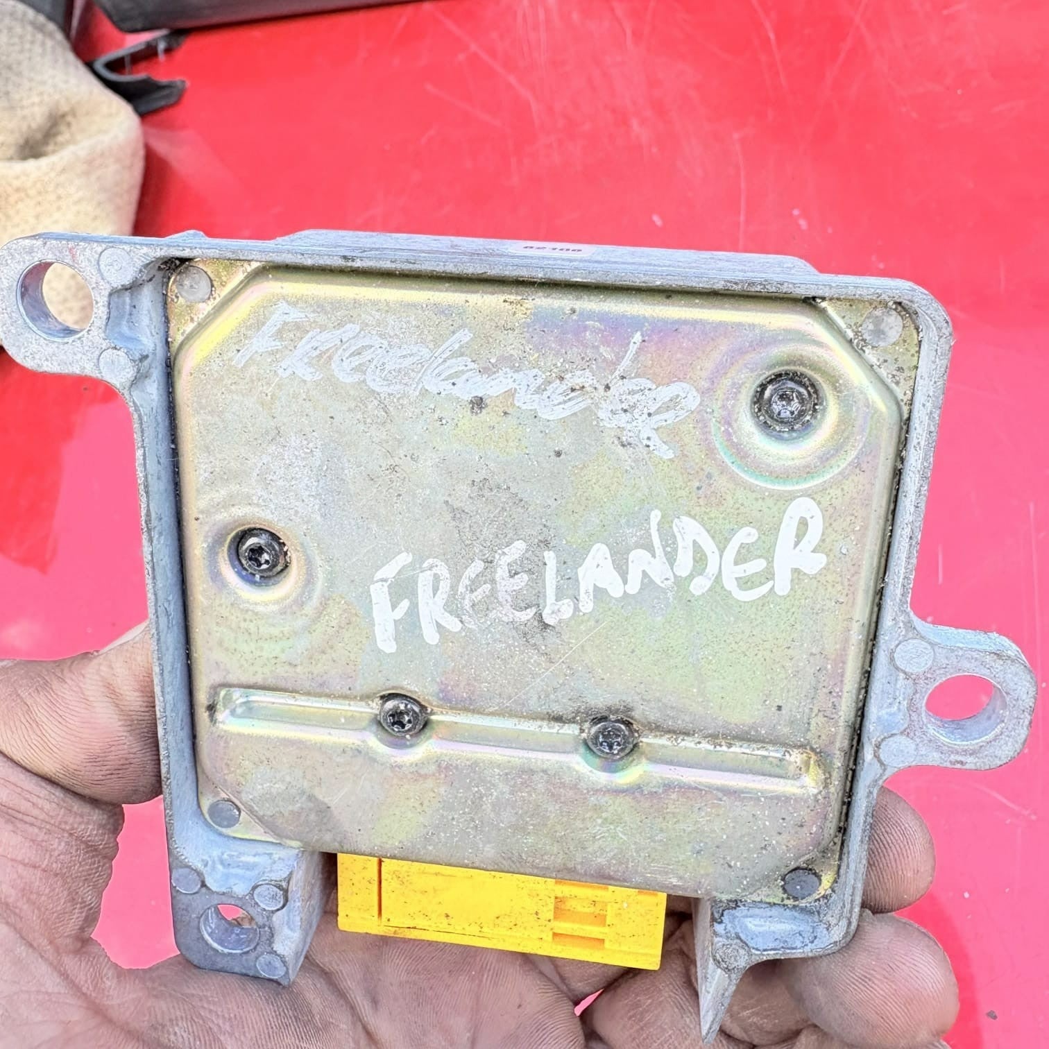 Land Rover Freelander MK1 Control Module Unit Airbag ECU Part No YWC106360