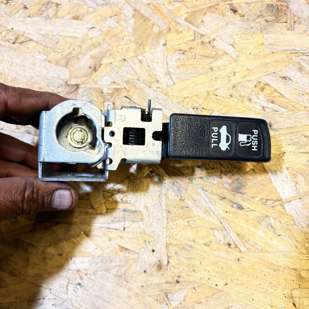 Honda Accord Fuel Flap Release Pull Lever Handle 2005