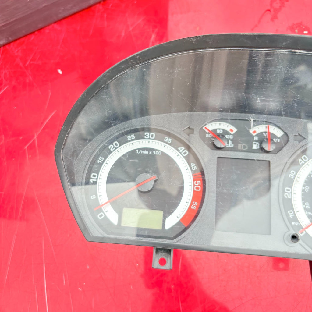 Speedometer-6Y0 920 971-Skoda Fabia 1999-2007 6Y