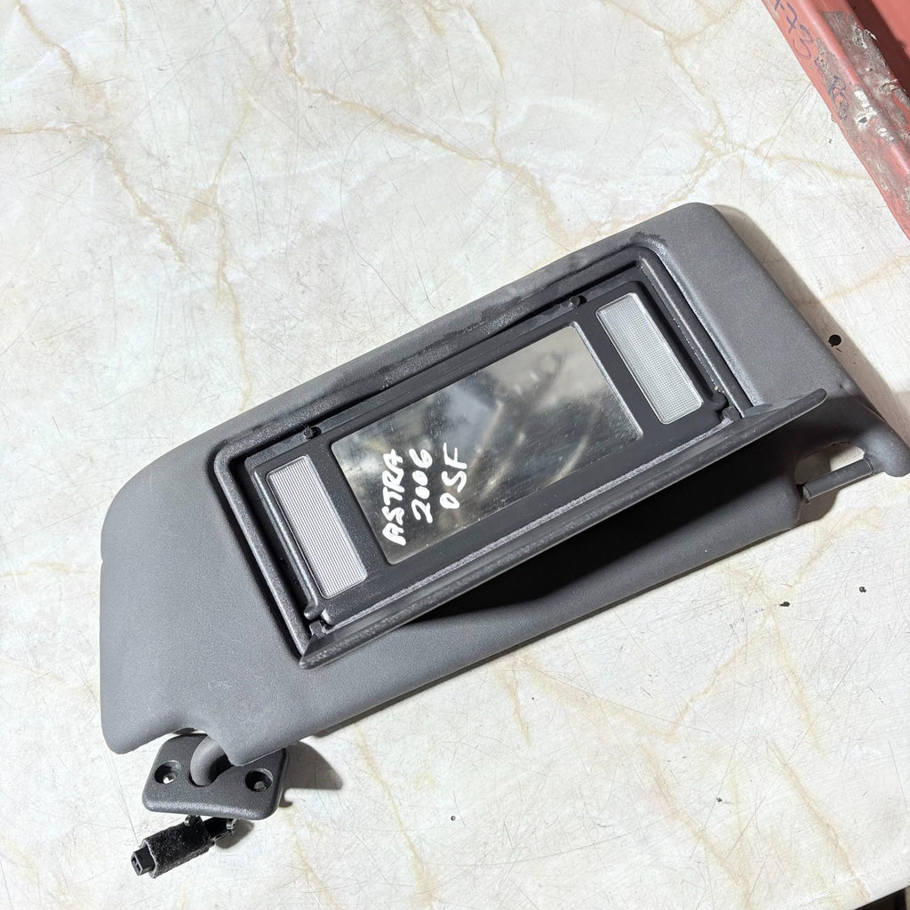 VAUXHALL ASTRA H MK5 5 DOOR SUN VISOR DRIVER SIDE RIGHT OFFSIDE 04-10 13113043