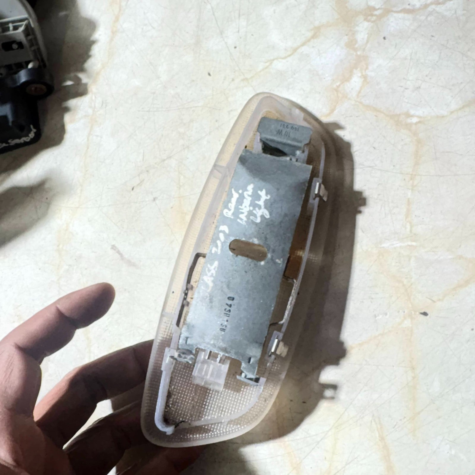 Mercedes C-Class W203 Rear Interior Light Roof Dome Lamp A2108204201 2000-07