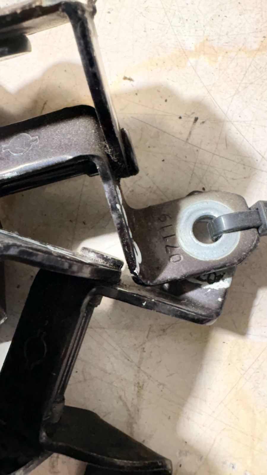 Door Hinge for Nissan Micra 2010 Passenger Rear K13