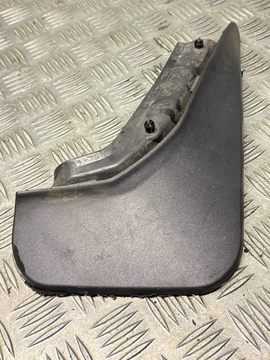 Ford Fiesta Mk7 2009-2012 Driver Side Front Mud Flap Splash Guard 8A6J-28370-AA
