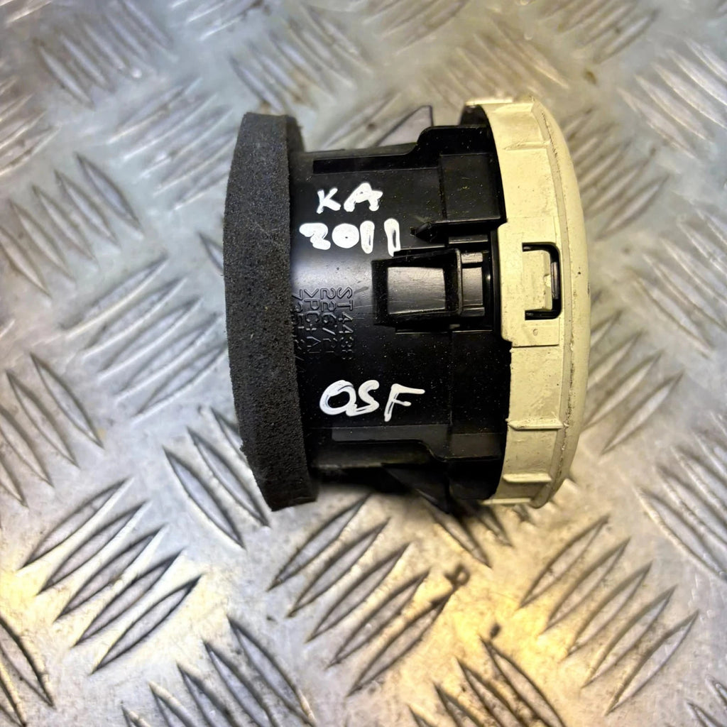 Ford Ka MK2 Right Dashboard Air Vent Driver Side 2009-2016