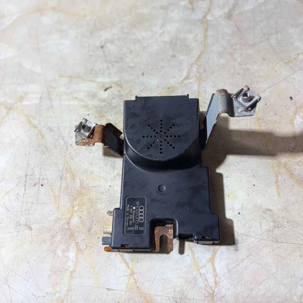 Audi A3 8p 2006-2012 ANTENNA AMPLIFIER MODULE 8P4 035 225 D