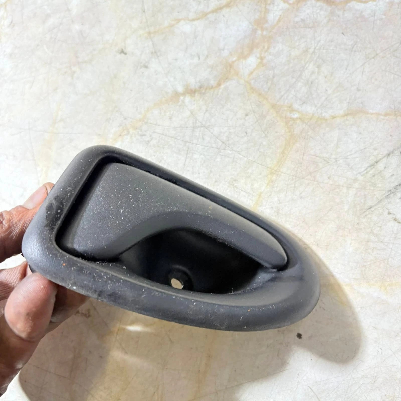 REANULT MASTER INNER DOOR HANDLE O/S DRIVERS Front 7700830079 / 91127101