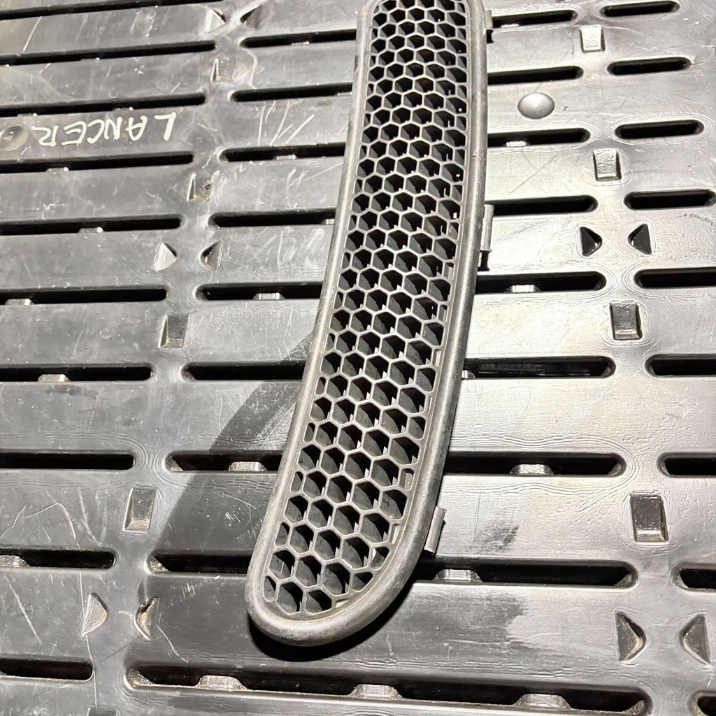 MINI Drivers Front Scuttle Panel Grill Grille for R50 R52 R53 7122506