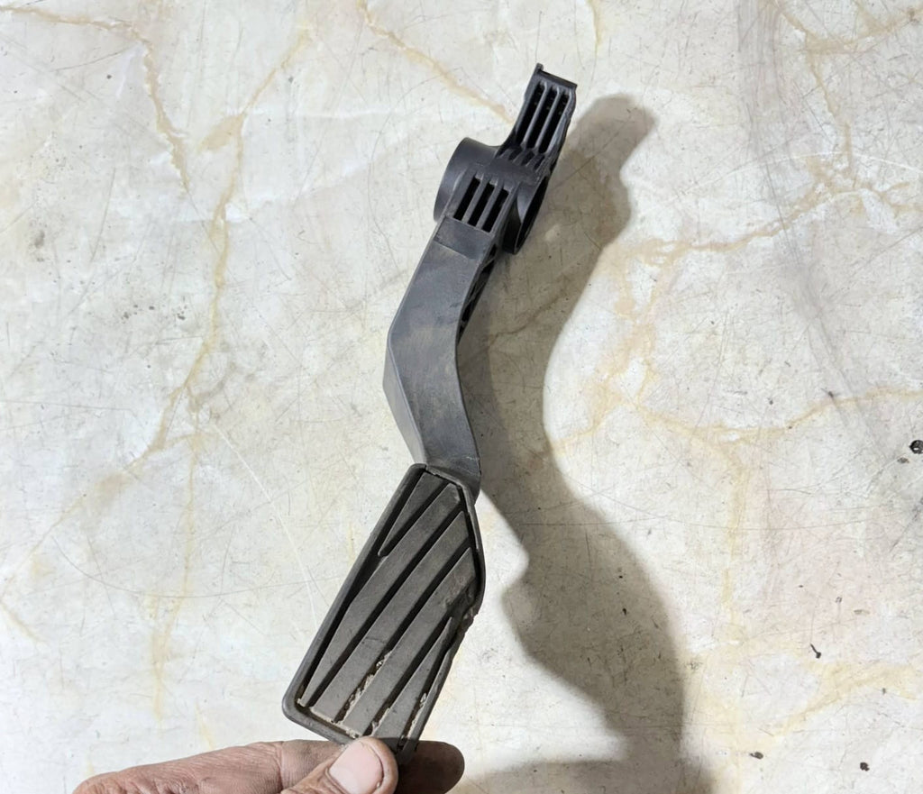 Suzuki SX4 Mk1 1.6 Petrol Accelerator Throttle Pedal 49400-79J40 2006-2014