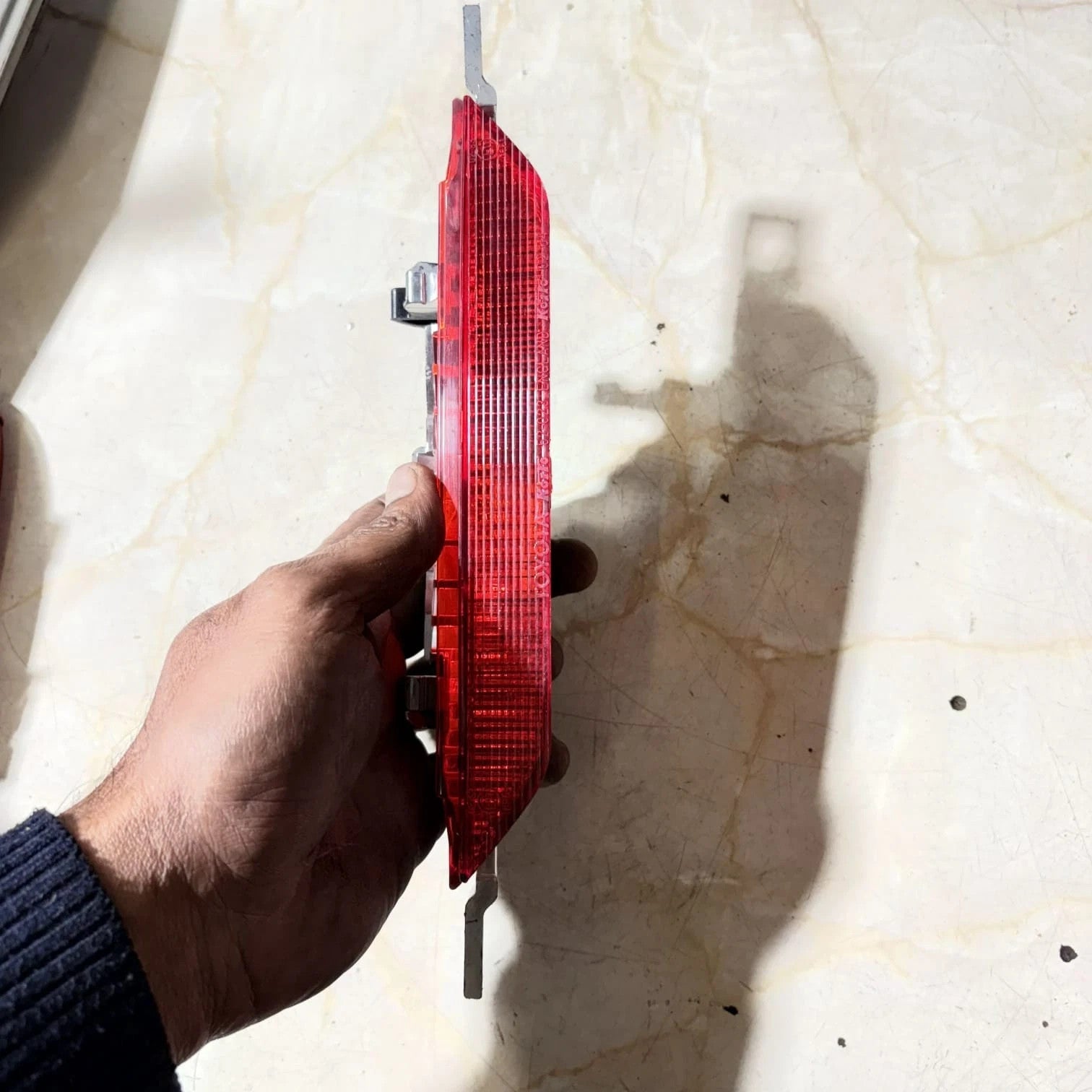 e111675 Auxiliary Brake Light Stop Lamp 12v16w Toyota Corolla DE721334-02 2006