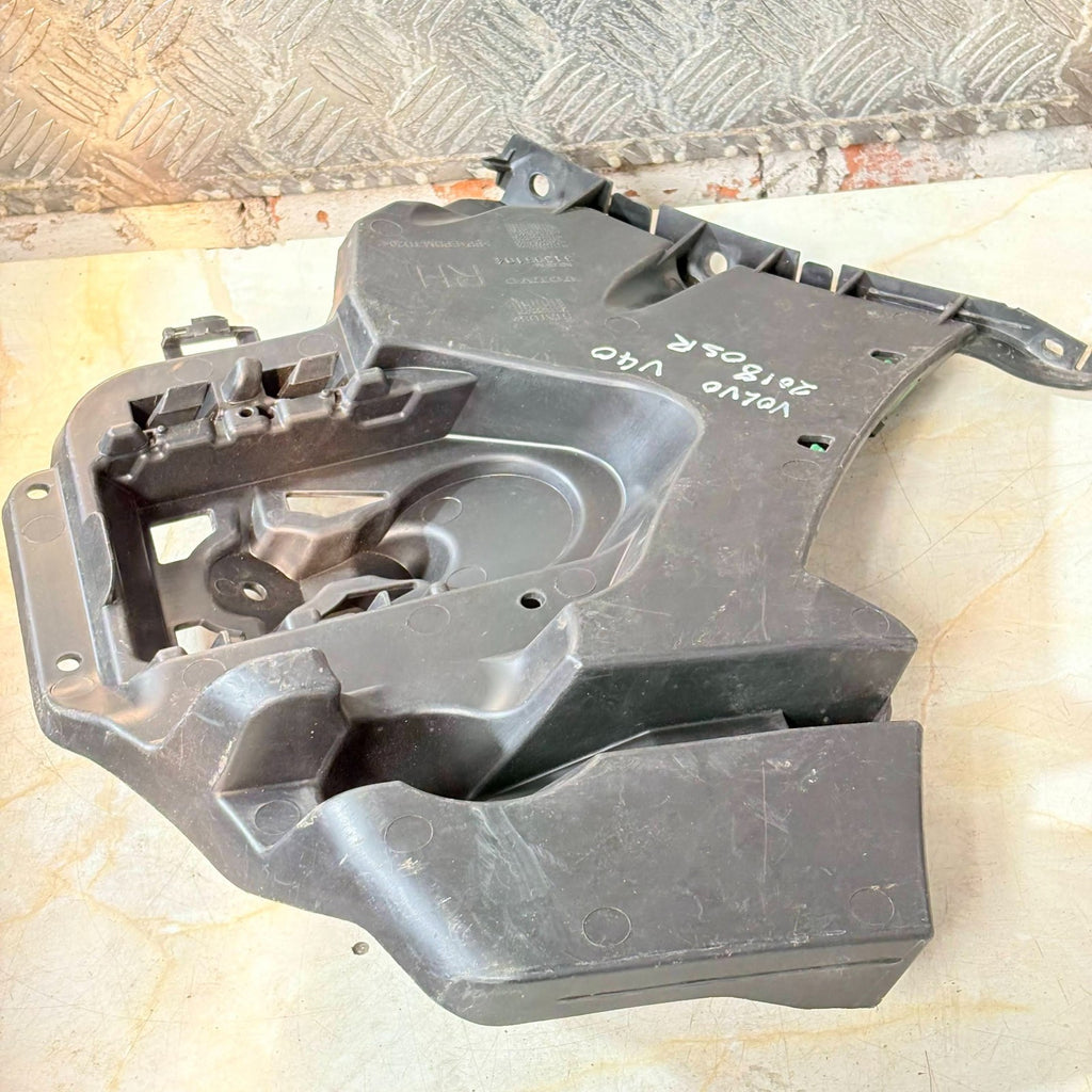 Volvo V40 II 2012-2019 Rear Bumper Mount Bracket RH Driver Side 31395104