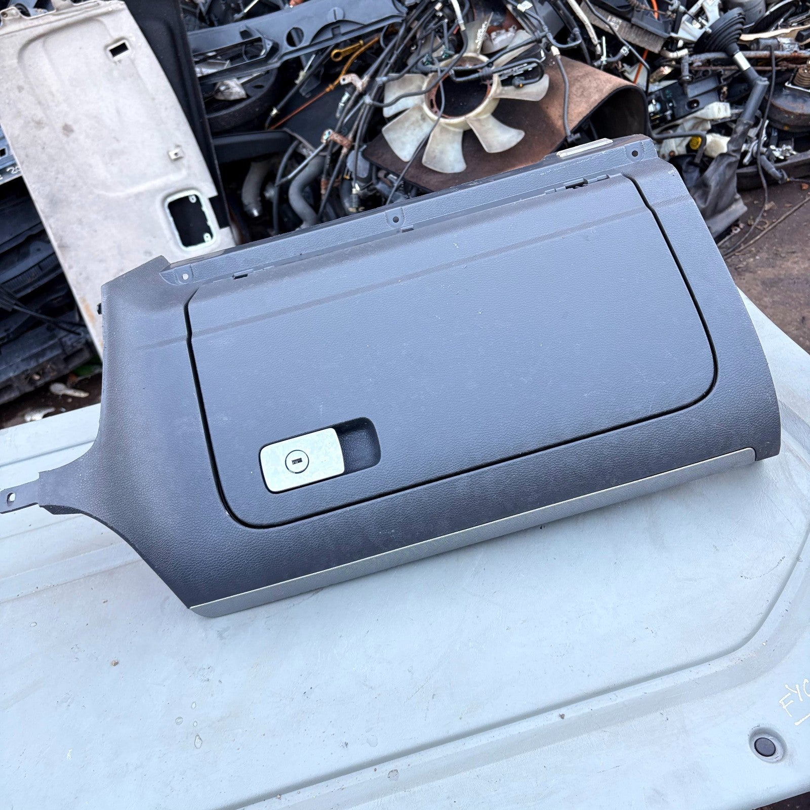 2010 VOLKSWAGEN GOLF GLOVE BOX 1K2857114C