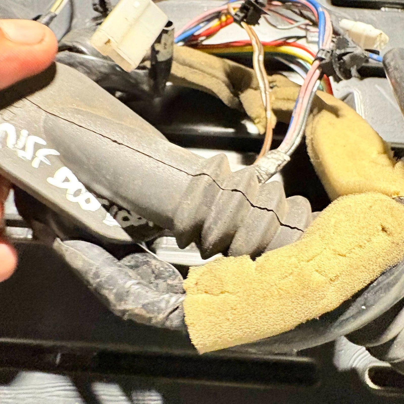 SUZUKI VITARA DOOR WIRING LOOM PASSENGER FRONT LEFT SIDE 1998-2004