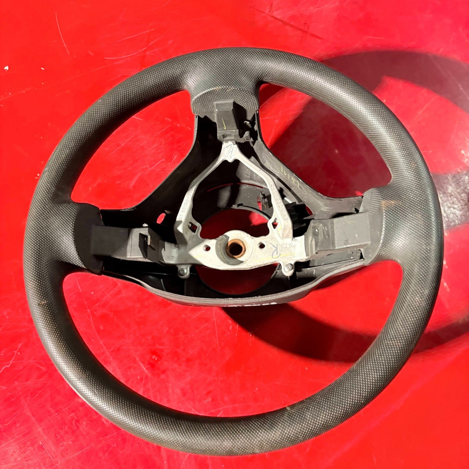 Peugeot 107 Citroen C1 Toyota Aygo Steering Wheel 3 Spoke GS120-01840 2005-2014