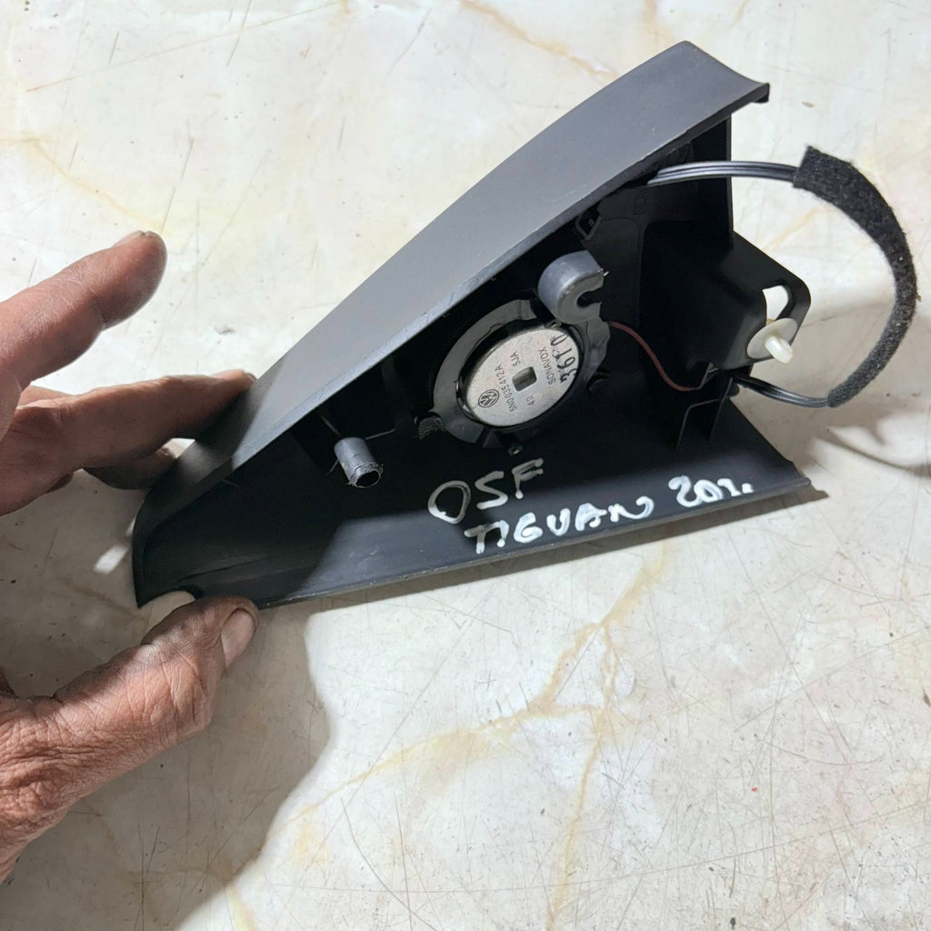 VW Tiguan 5N Mk1 Right Front Door Tweeter Speaker 5N0035412A 2007-2016