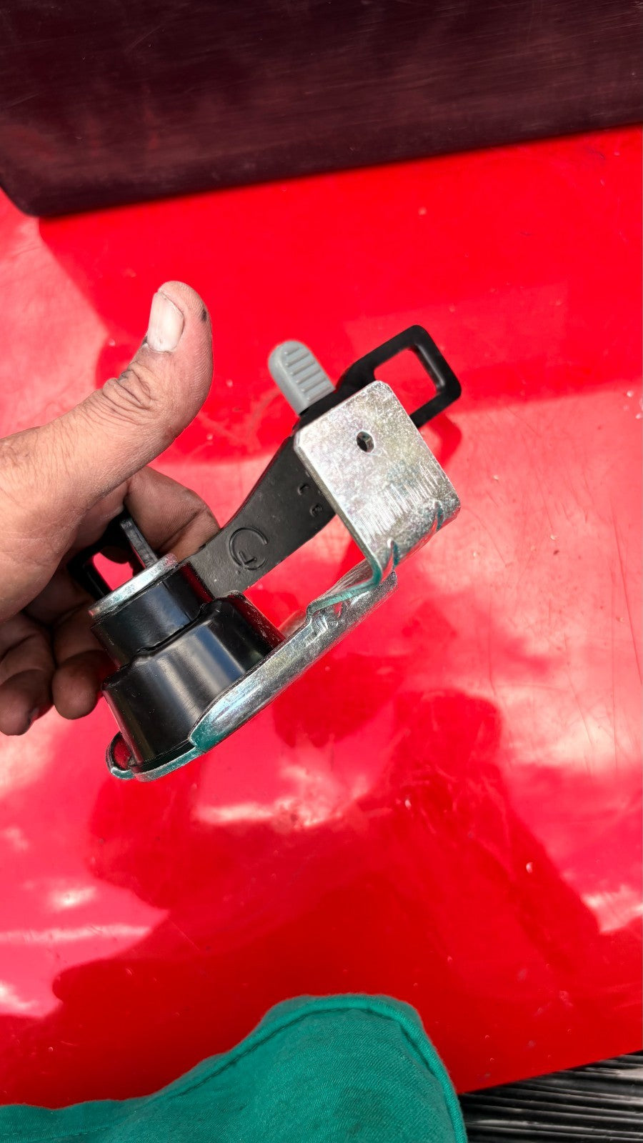 BMW Mini 2017 One Reat Left Side Seat Cargo Adjuster 7317711