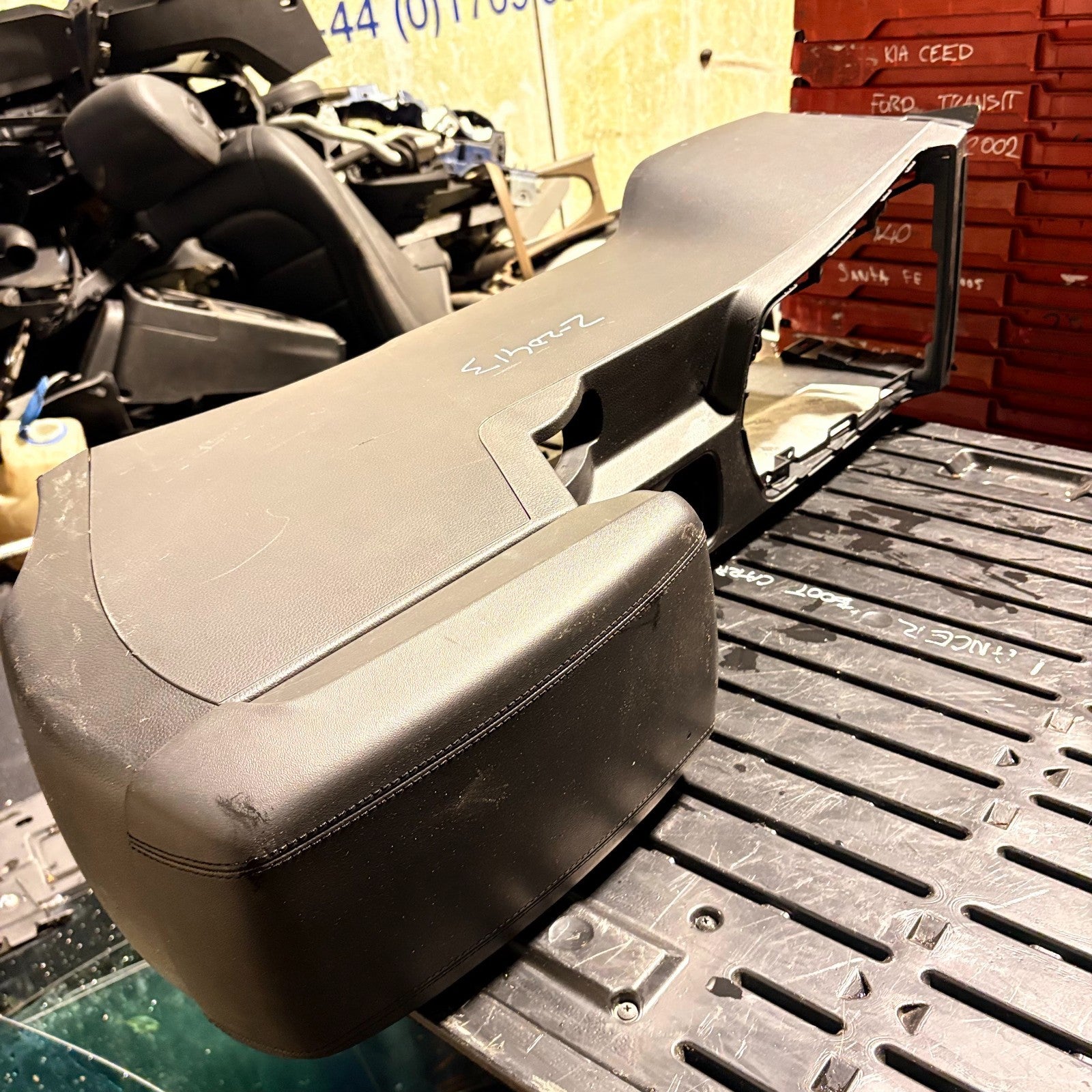 SSANGYONG TIVOLI X100 2015-2019 RHD CENTRE CONSOLE ARMREST STORAGE 77911-35500