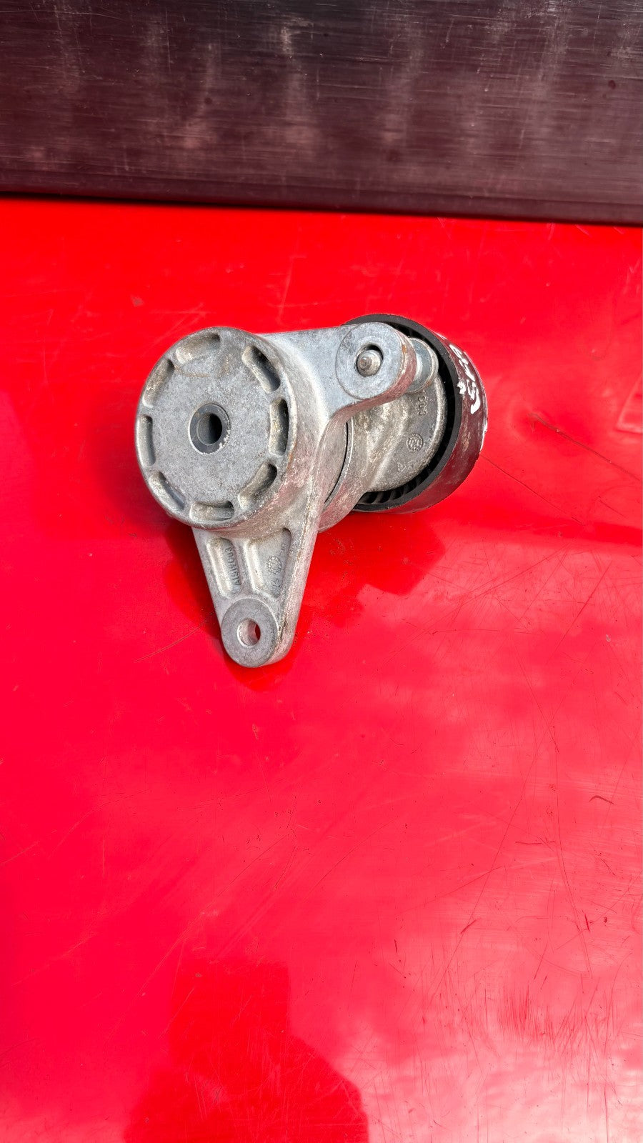 SEAT LEON FR 2005-2012 AUXILIARY BELT TENSIONER 04L903315A