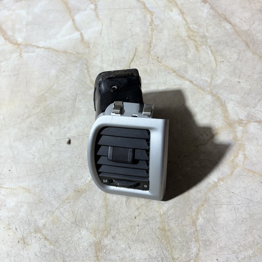 2007-2012 SKODA FABIA MK2 DRIVER FRONT DASHBOARD AIR VENT 5J0819702