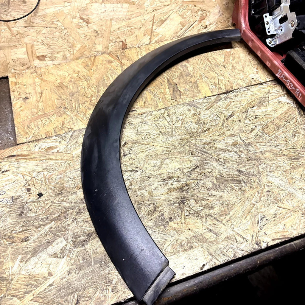 VOLVO S90 V90 LEFT REAR SIDE WHEEL ARCH COVER MOLDING TRIM