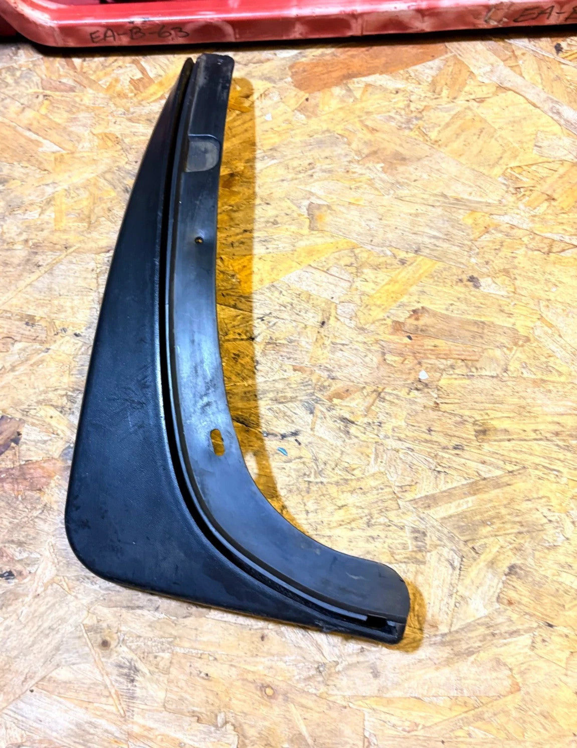 Skoda Superb Mk1 (3U) 2001-2008 Rear Left Mud Flap Splash Guard 3U5821821