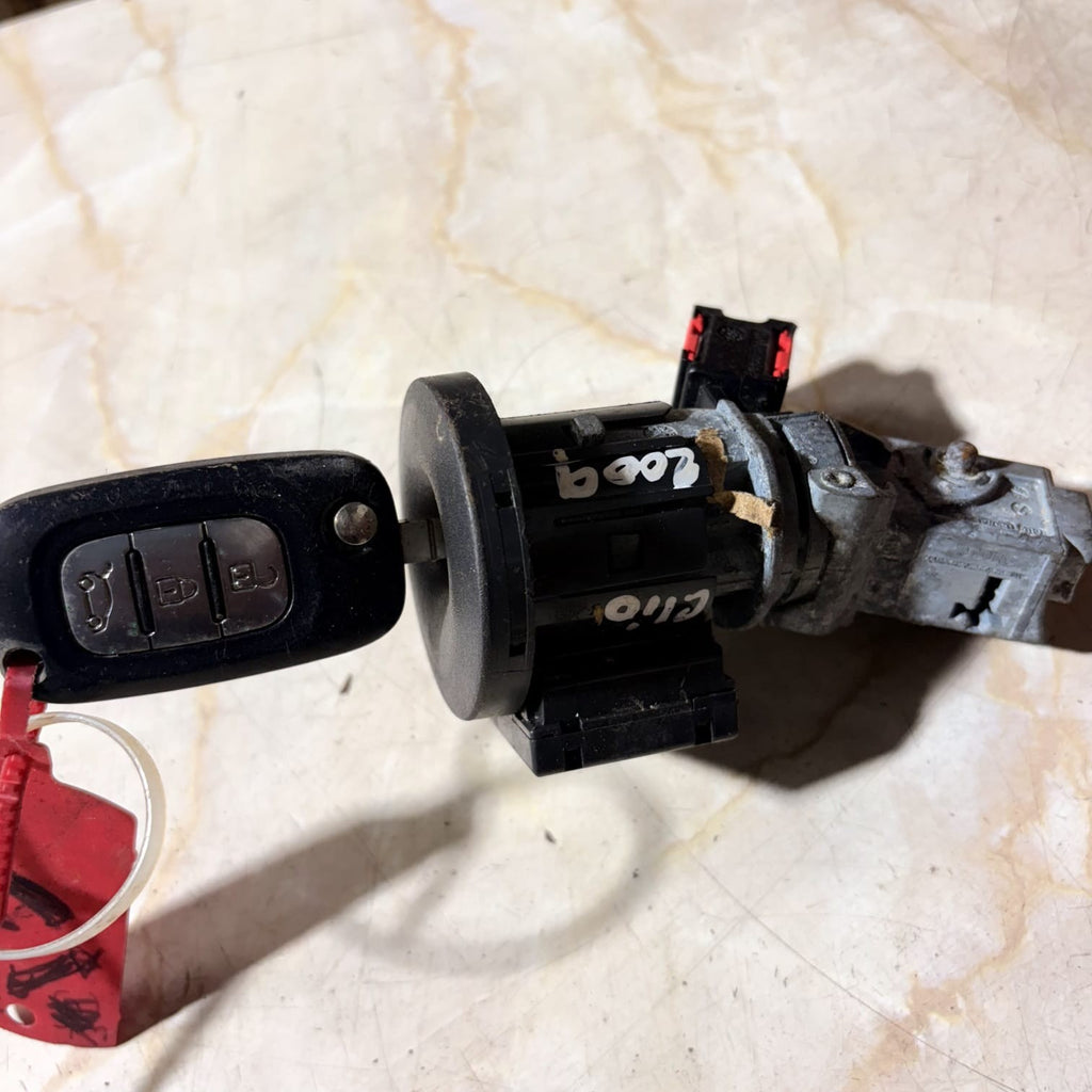RENAULT 2009 21673884-72 8200214173g Ignition Barrels(Ignition Swit UK2328015-00
