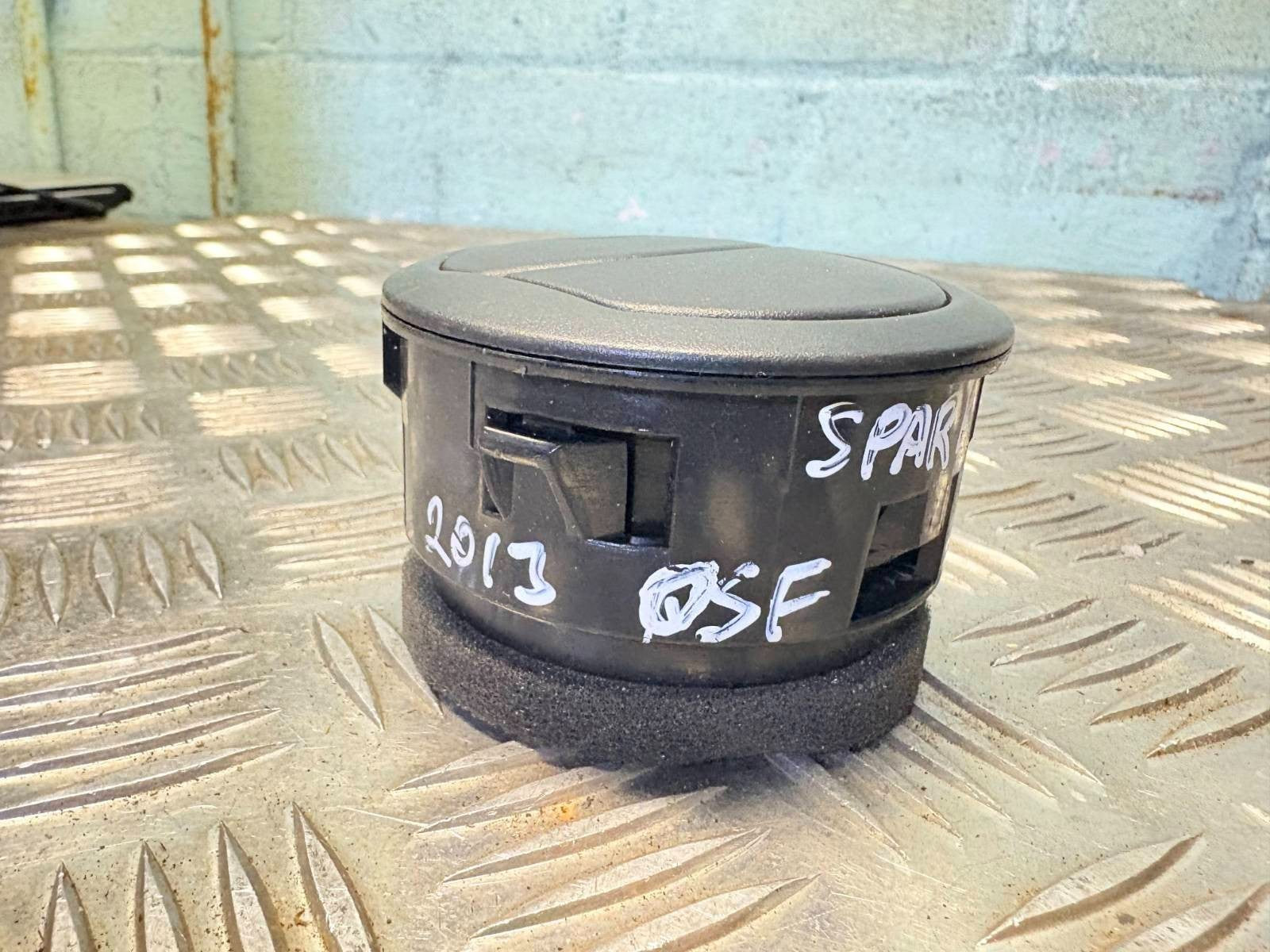CHEVROLET SPARK 2013 DRIVER AIR VENT