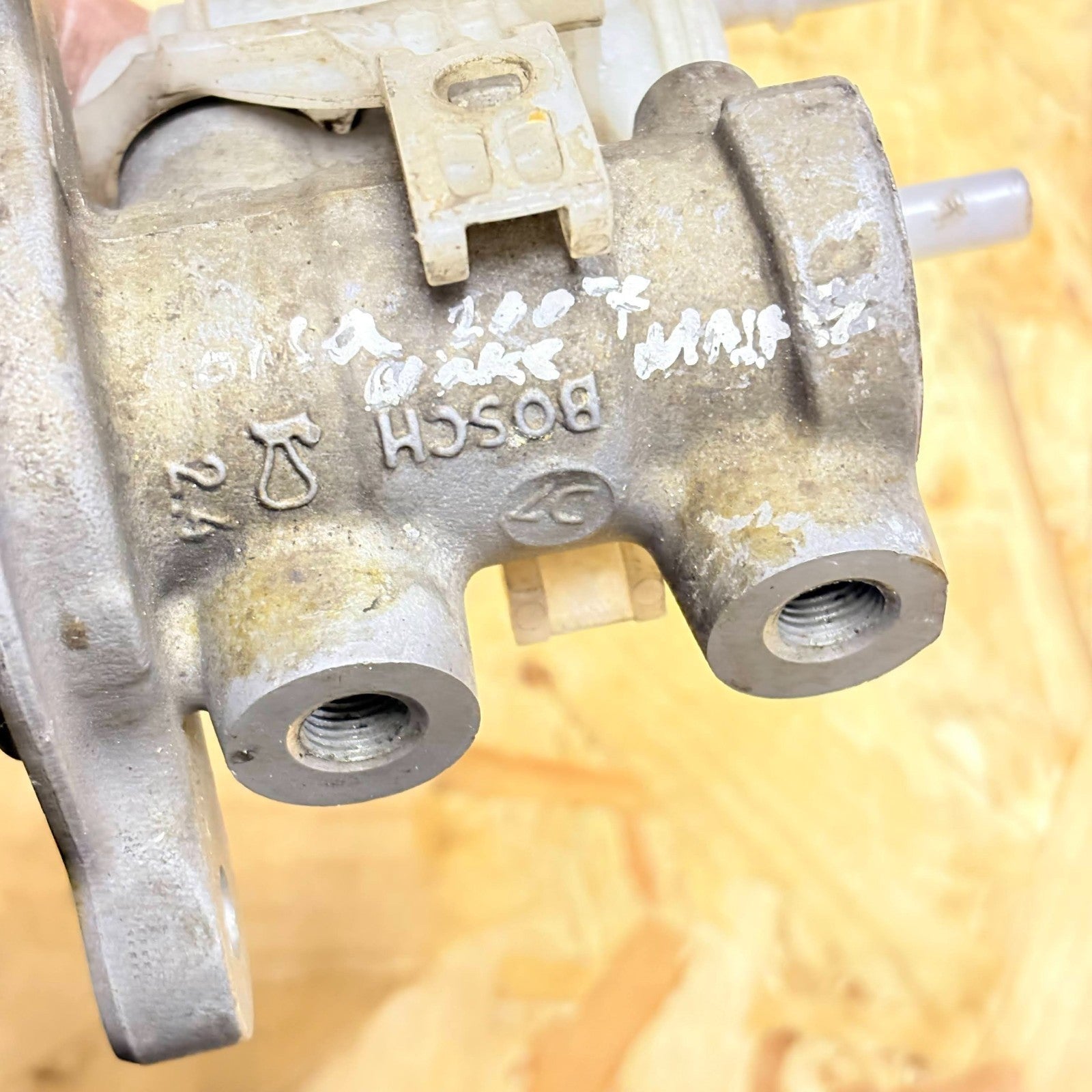 Vauxhall Corsa D 2007-2014 Brake Master Cylinder Reservoir RHD NonESP 0204254463
