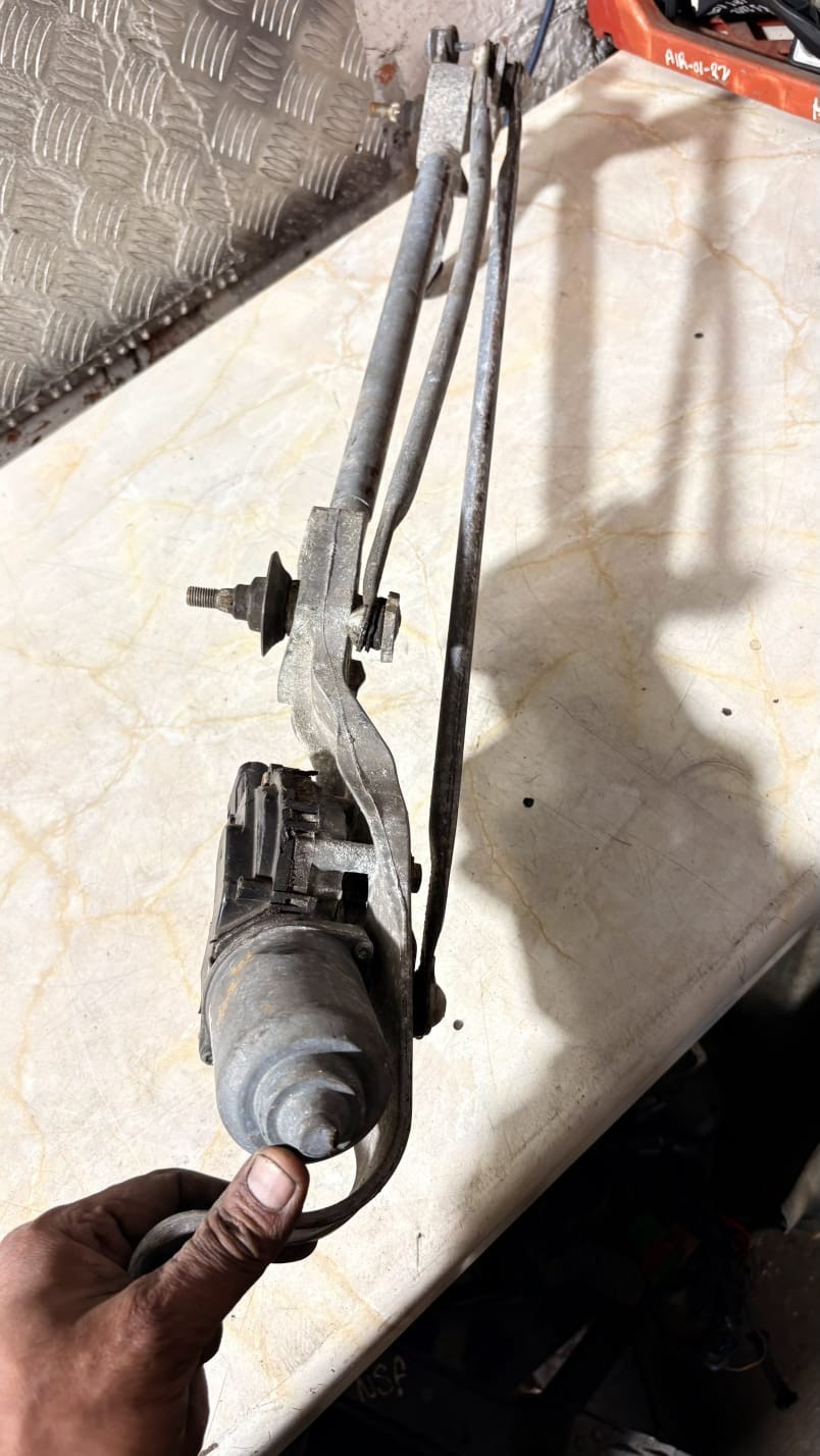 Vauxhall Insignia Mk1 2008-2017 Front Wiper Motor Linkage Mechanism 13227393