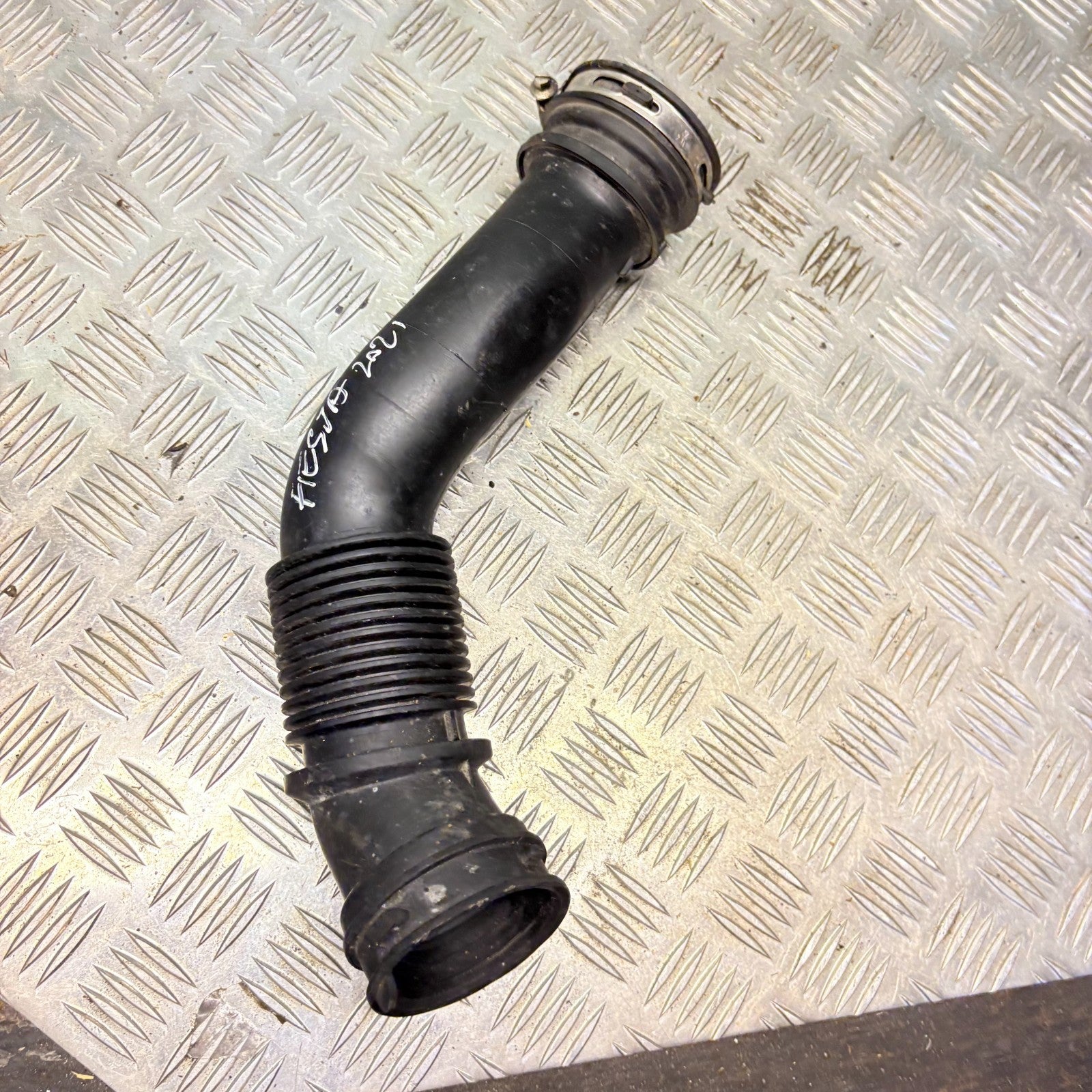 2017-2022/Ford (Fiesta)/Air Intake Pipe/1.0L Petrol/L1B1-9R504-AB